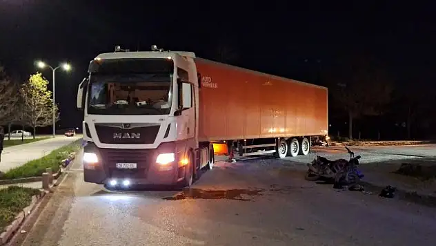 Motosiklet sürücüsü yaralandı