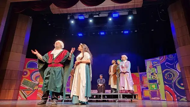 10 gün içinde 10 bin çocukla buluştu