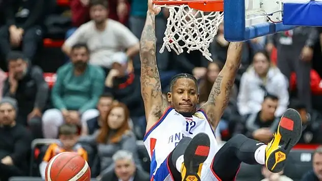 Anadolu Efes, yarın Partizan'a konuk olacak