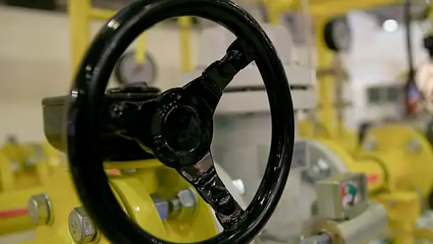 AB, gaz ihalesinde talebin 3 katı teklif aldı