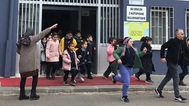 OKULDA TAHLİYE TATBİKATI