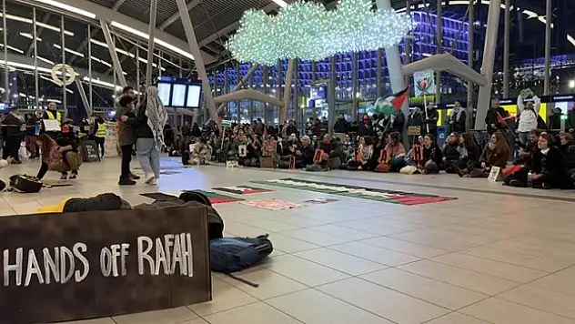 Filistin'e destek için oturma eylemi