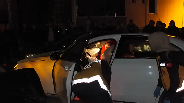 TRAFİK KAZASINDA 5 KİŞİ YARALANDI