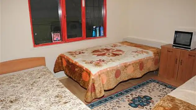 Vanlı Depremzede Aileye Sıcak Yuva