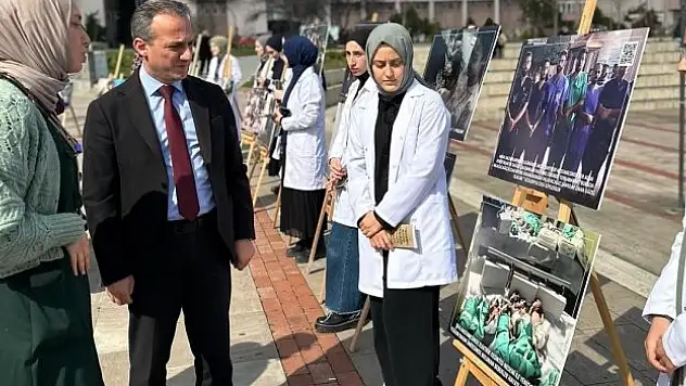 'İnsanlığa Beyaz Çağrı' Sergisi