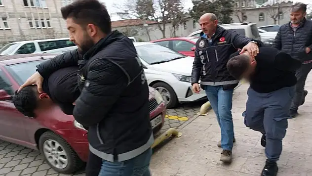 UYUŞTURUCUYA 2 TUTUKLAMA