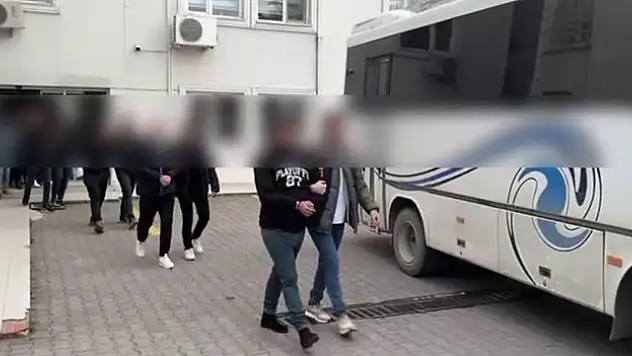 65 KİŞİYİ MİLYONLARCA LİRA DOLANDIRDILAR