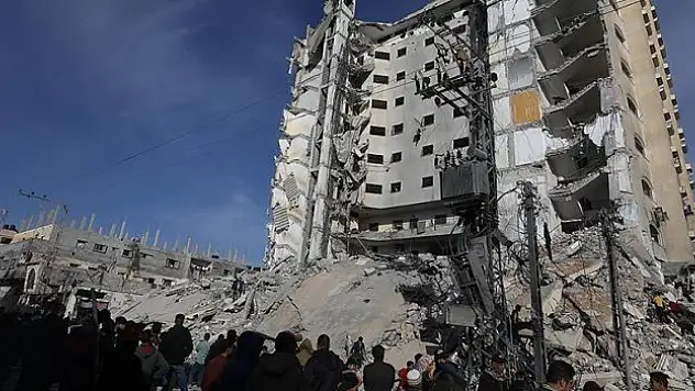 Gazze'de can kaybı 31 bin 45'e yükseldi