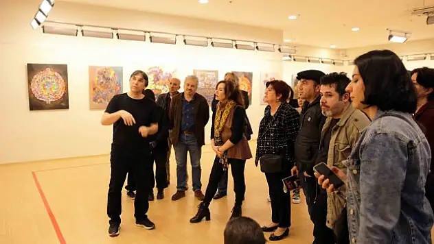 'At, Primitif ve Deprem' sergisi