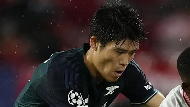 Arsenal, Tomiyasu'nun sözleşmesini 2026'ya kadar uzattı