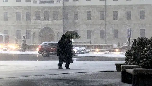 BAHARI BEKLERKEN KIŞ GELDİ