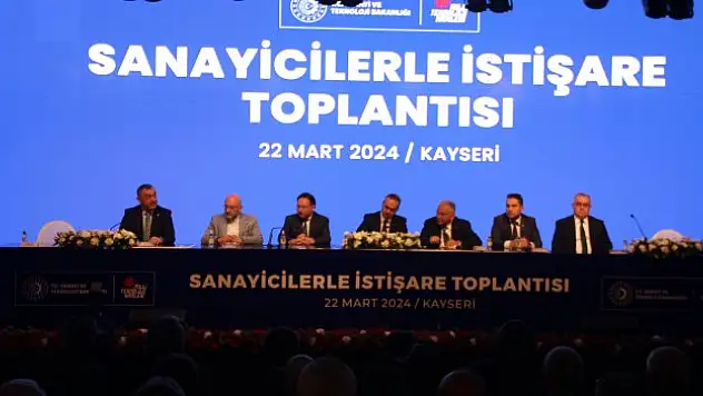 Bakan Kacır esnafla buluştu