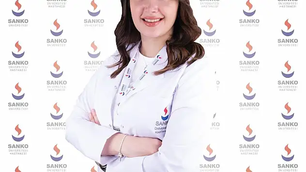 'Çocuğunuza sözlerinizle ve davranışlarınızla örnek olun'