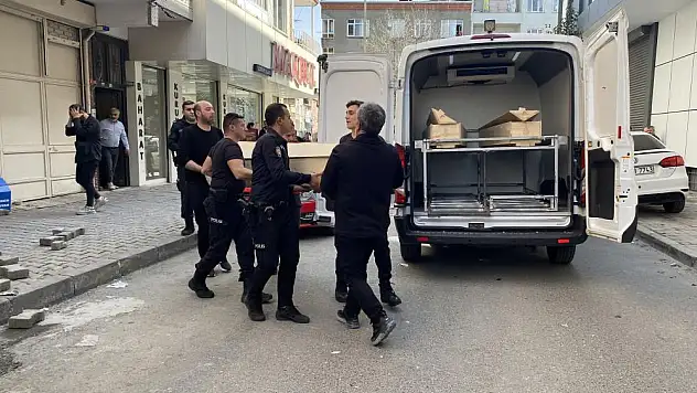 Ayrılmak isteyen sevgilisini öldürdü