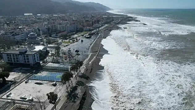 Meteorolojiden Doğu Karadeniz için fırtına uyarısı
