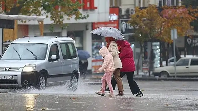 Meteorolojiden bazı iller için kuvvetli sağanak uyarısı