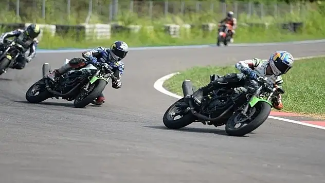 Milli motosikletçiler, 19 farklı şampiyona ve kupada gaza basacak