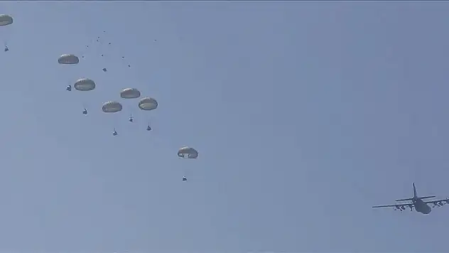 ABD, Gazze'nin kuzeyine havadan insani yardım indirdi