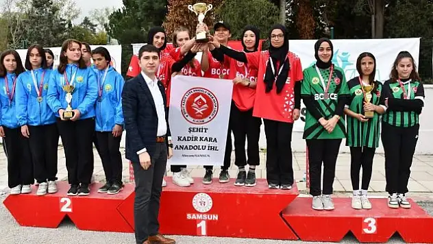 Alaçam'da Bocce Turnuvası