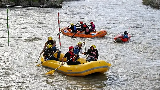 Raftingciler şampiyonalara hazırlanıyor