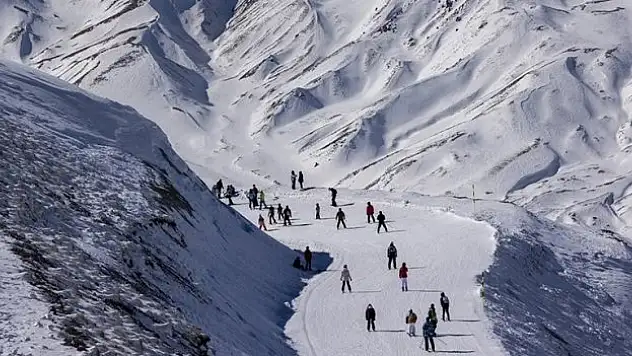 Palandöken, tarihinin en yoğun kayak sezonunu geçirdi
