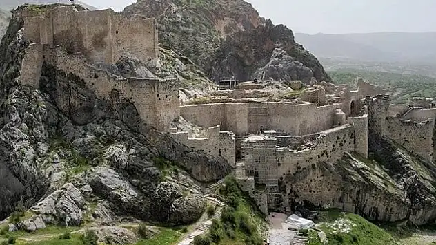 Kahta Kalesi'nin restorasyonunda sona yaklaşıldı