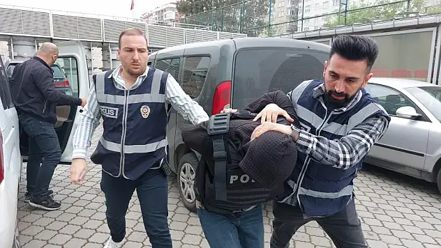 Banyoda karısını öldüren koca adliyede