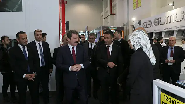 8. İnşaat Fuarı kapılarını ziyaretçilere açtı