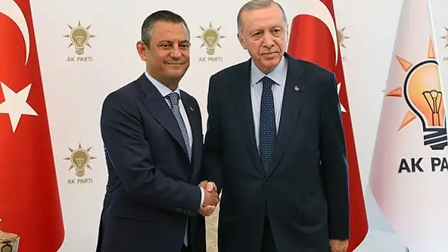 Cumhurbaşkanı Erdoğan, CHP Genel Başkanı Özel'i kabul etti