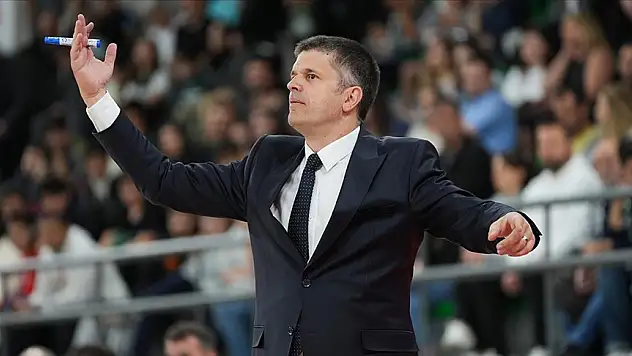 Anadolu Efes Tomislav Mijatovic ile anlaştı