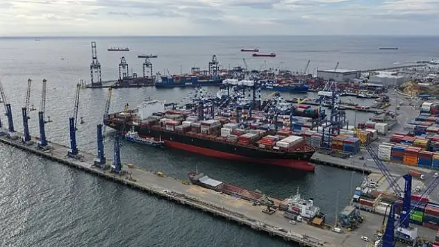 Bakan Bolat: İhracatımız nisanda 19 milyar 271 milyon dolara yükseldi