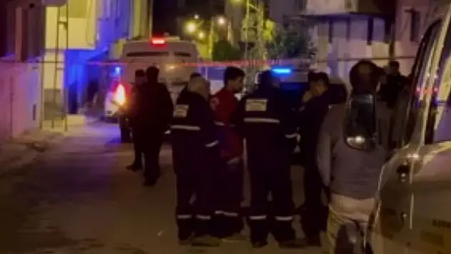 Bir evde 5 ceset bulundu