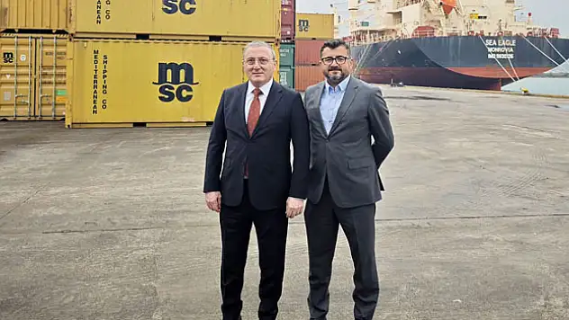 48 yük ile 8 konteyner gemisi giriş yaptı