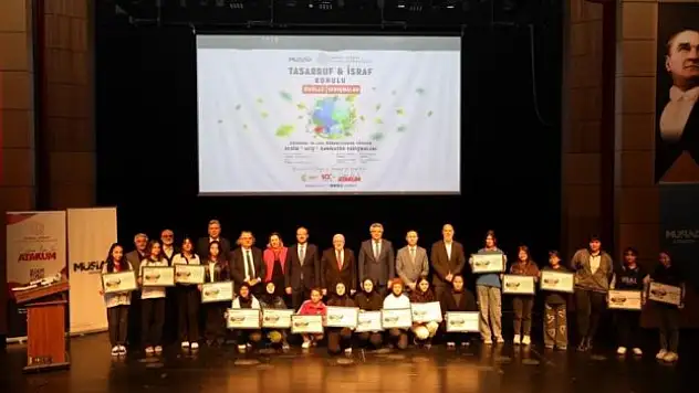 'N'apsak bu gençleri'