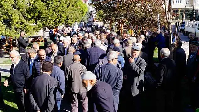 Hacı adayları uğurlandı