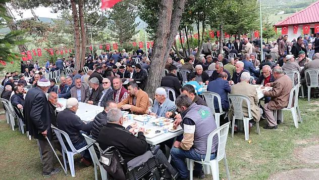 Çiftçiler 'afat kurbanı' geleneğini sürdürüyor