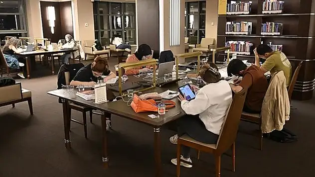 Yükseköğretimde net okullaşma oranı yüzde 46'ya çıktı