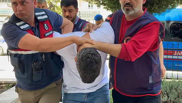 5 jandarmanın yaralanmasına neden olan 2 şüpheli adliyeye sevk edildi