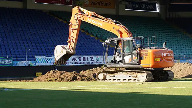 Rizespor Stadının zemini yenileniyor