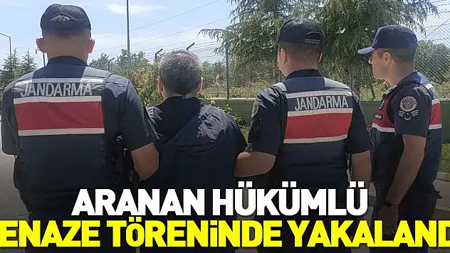 Cenaze töreninde yakalandı