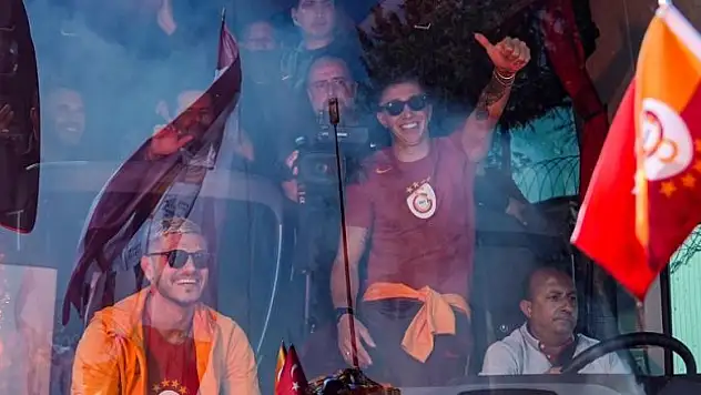 Galatasaray kafilesi, Konya'ya gitti