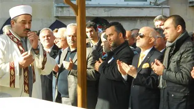 'Güngör Erken' hocanın vedası herkesi üzdü