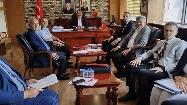 Adaylar ve vatandaşlar uyarıldı