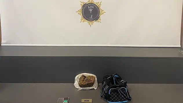 421 gram skunk ele geçirildi