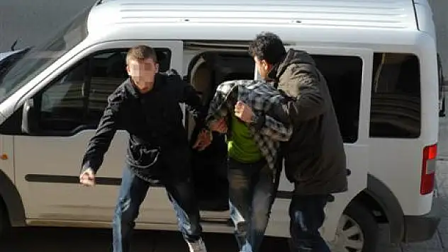 Büfeyi soymak isteyen 2 kişi tutuklandı