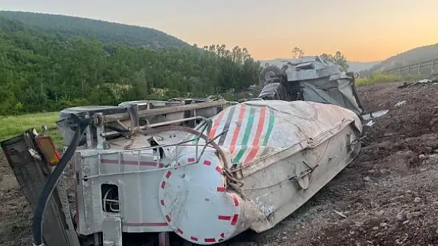 Tanker tarlaya devrildi