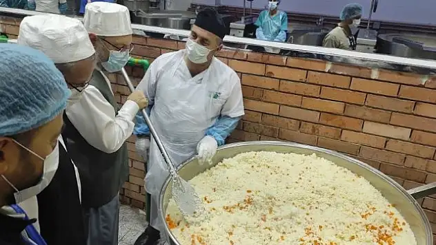 30 bin hacı adayına 5 çeşit Türk lezzeti