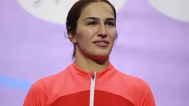 Milli güreşçi Buse Tosun Çavuşoğlu, altın madalya kazandı