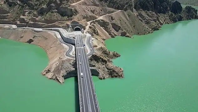 Yusufeli Merkez Viyadüğü hizmete açıldı