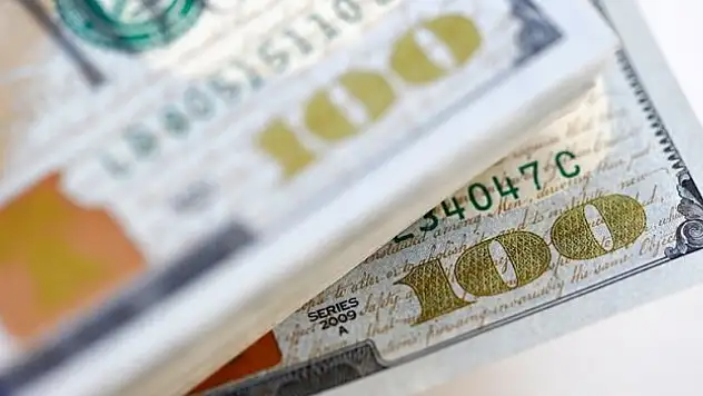 Özel sektörün yurt dışı kredi borcu nisanda yükseldi